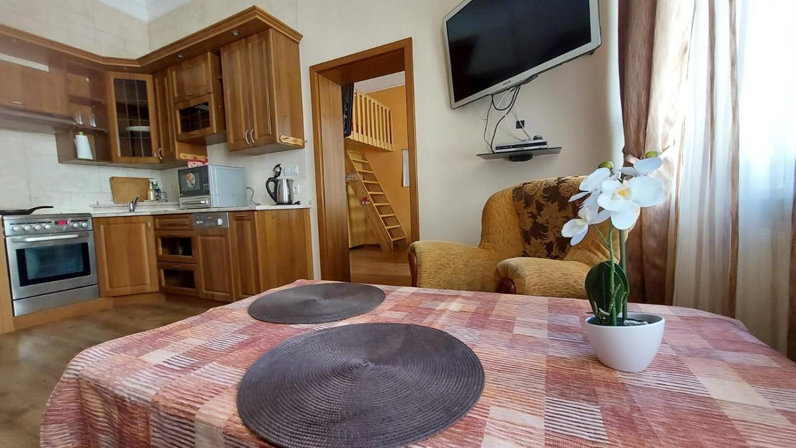 קרלובי וארי Apartment Ferdinand מראה חיצוני תמונה